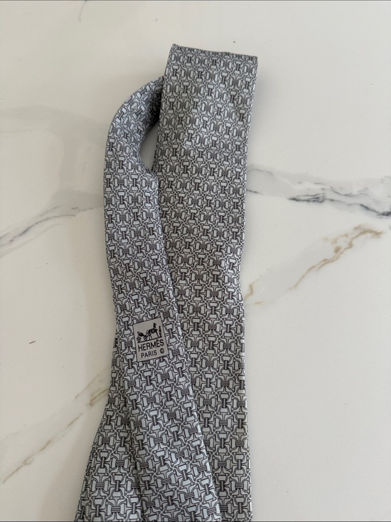 Hermes Other - Hermes Silver-Gray Interlocking Pattern Silk Tie